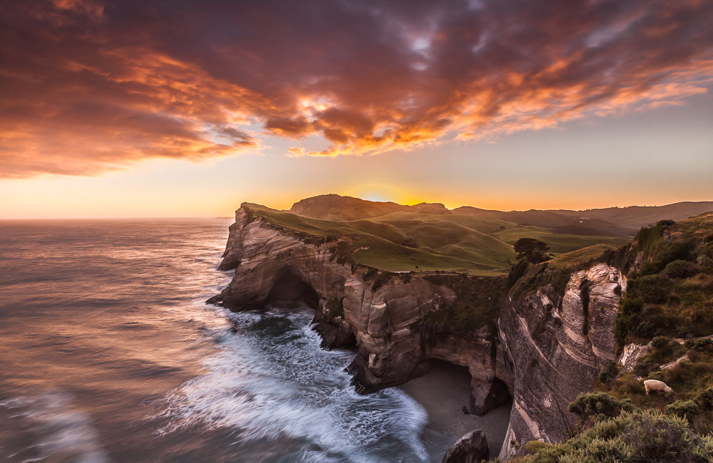 Northend sunrise, Wharariki, Neuseeland