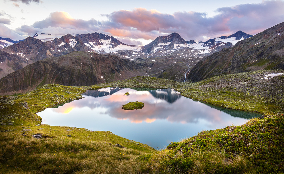 Mutterbergersee im Abendlicht, Stubaier Alpen, Tirol, Österreich