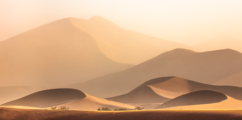 Die Dünen bei Sossuslvlei bei aufkommendem Sandsturm
