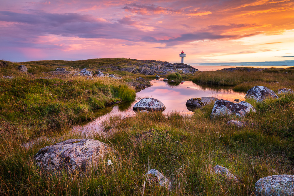 Sonnenuntergang auf Tenna, Tenna, Herøy, Norwegen