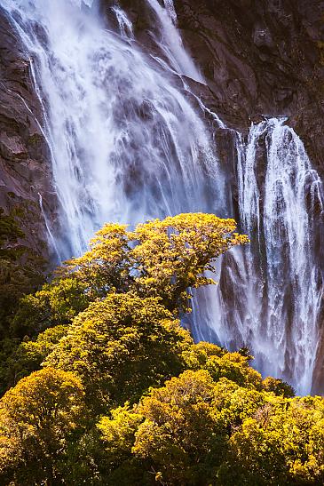 Sterling Falls, Milford Sound, Fjordland, Neuseeland