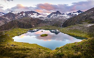 Mutterbergersee im Abendlicht, Stubaier Alpen, Tirol, Österreich