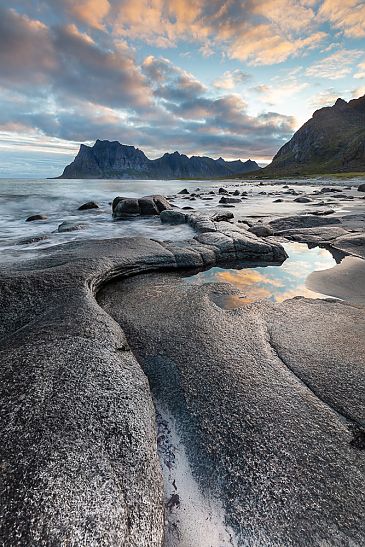 Der Strand von Utakleiv, Lofoten, Norwegen